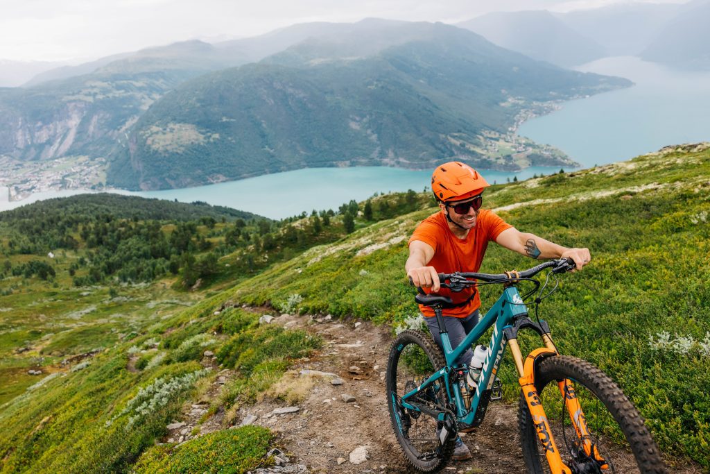 Sight Unseen-Norway-PivotCycles-011